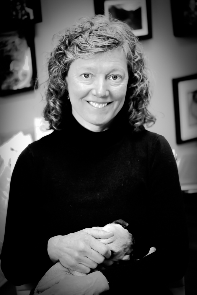 Image of Dr.Joan Bloom, a female doctor serving Sandpoint and Ponderay Idaho